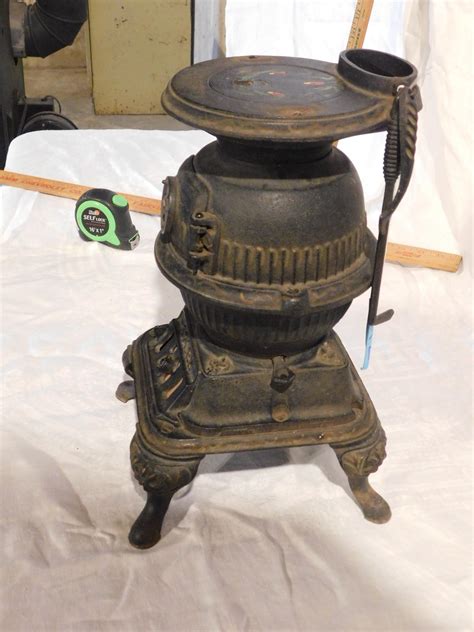 Old Pot Belly Stoves Stove 1869 Caboose Potbelly Coal Burning Stove.  Old Pot Belly Stoves
